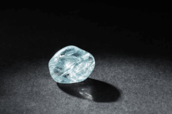 aquamarine tumbled form