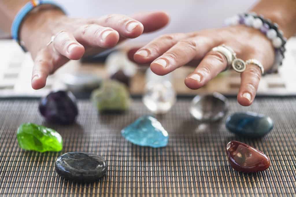 Healing Crystal Layout - positive mindset - Meditation Hypnosis