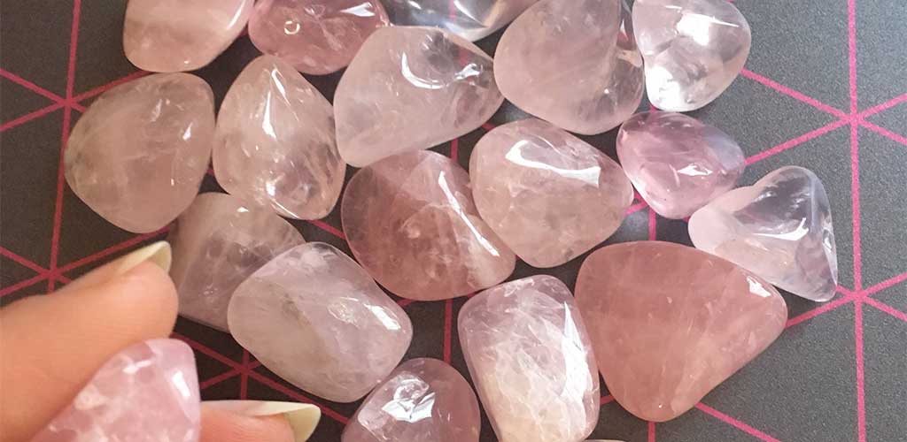 How To Use Rose Quartz: Origin, History, Healing Properties