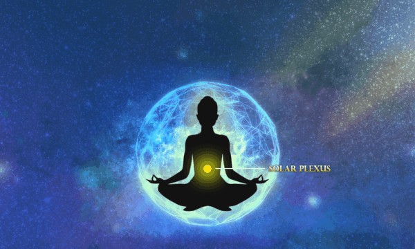 silhouette meditating showing solar plexus chakra location